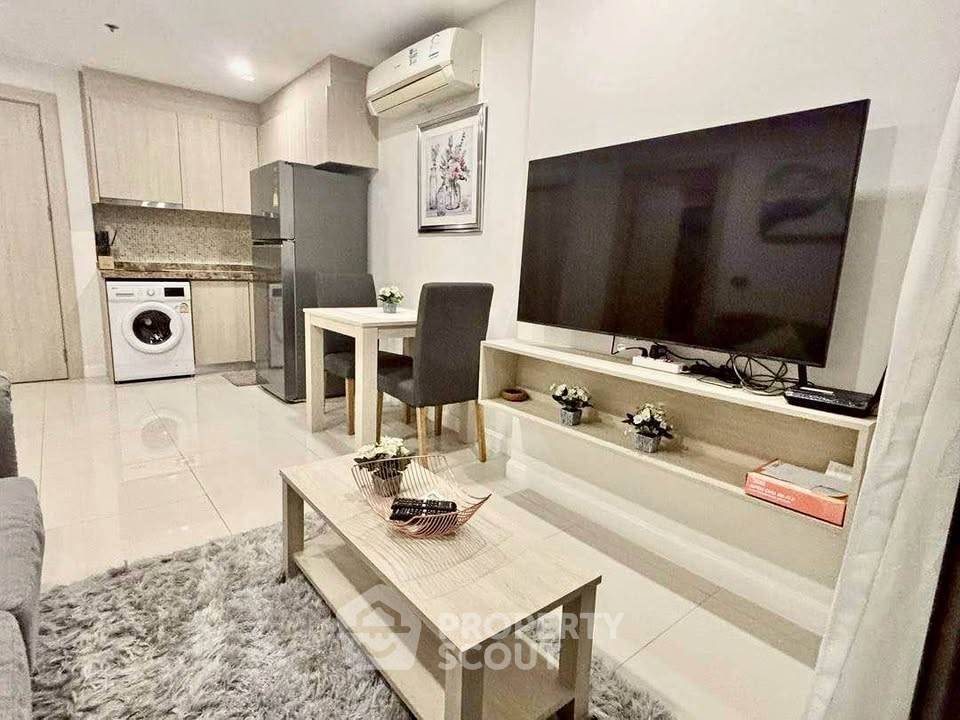For RentCondoPattaya, Bangsaen, Chonburi : 1-BR Condo at The Jewel Condominium close to Phratamnak