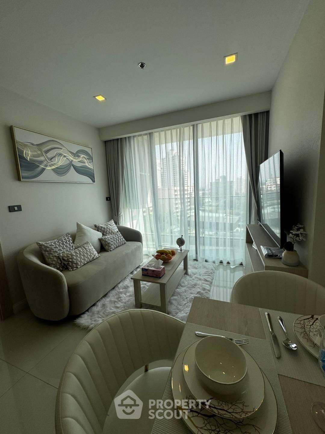 For RentCondoPattaya, Bangsaen, Chonburi : 1-BR Condo at The Jewel Condominium close to Phratamnak