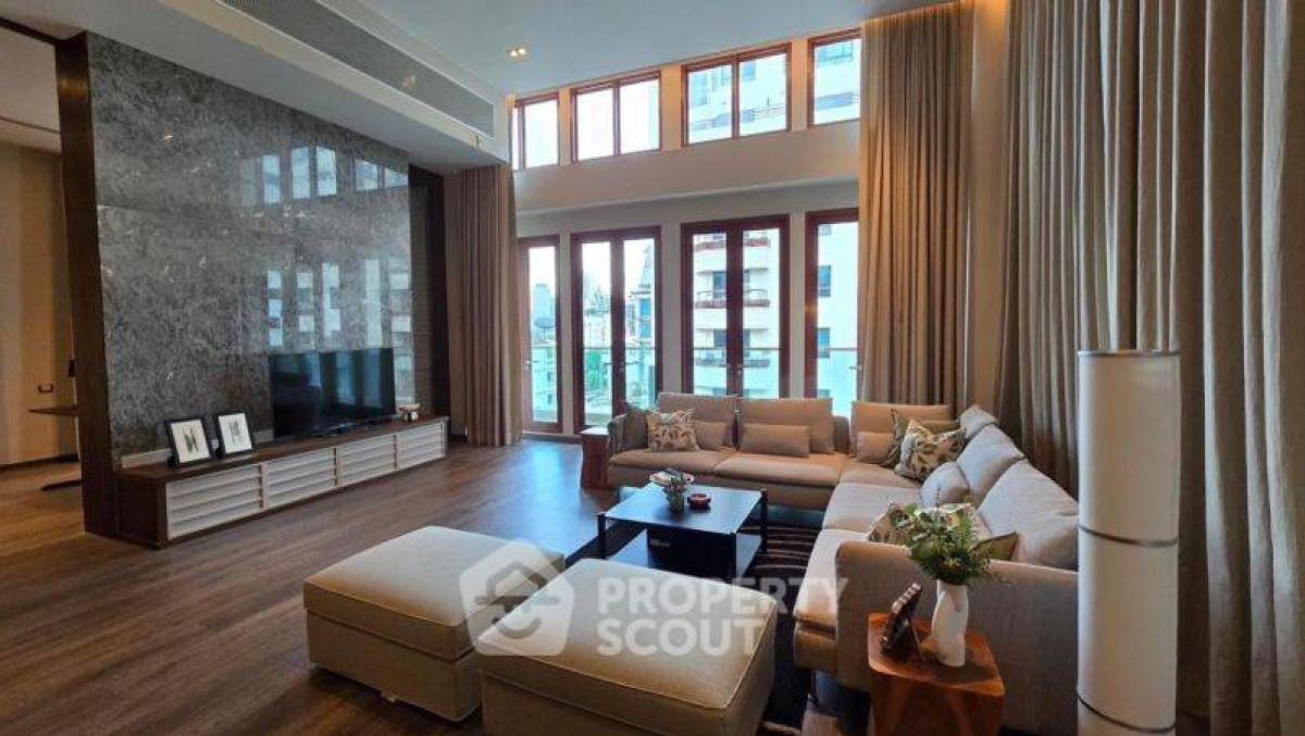 For RentCondoWitthayu, Chidlom, Langsuan, Ploenchit : 2-BR Condo at 185 Rajadamri near BTS Ratchadamri