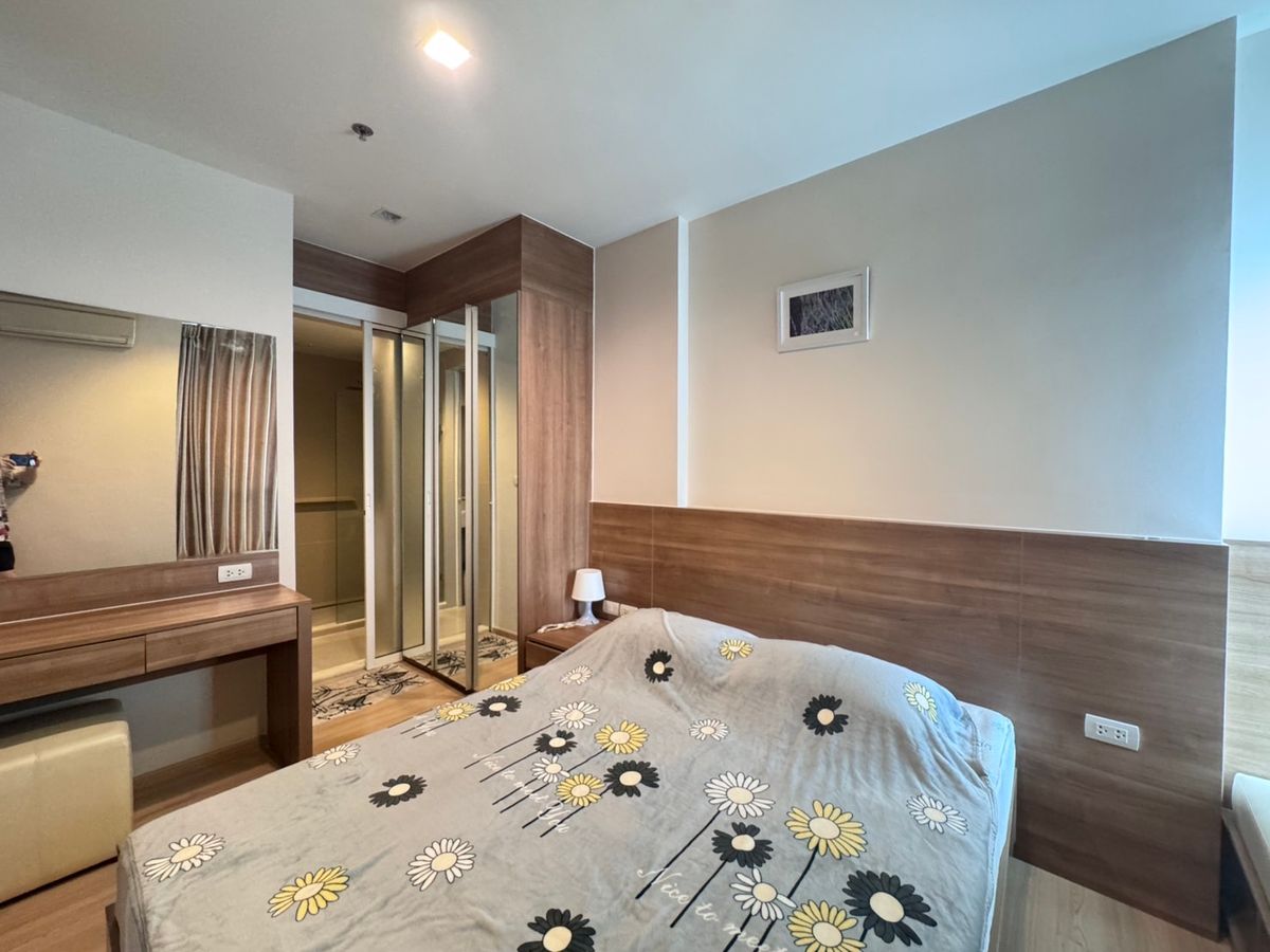 For RentCondoSathorn, Narathiwat : Rhythm Sathorn, beautiful room, no earthquake around the BTS, BTS, Taksin, available for rent