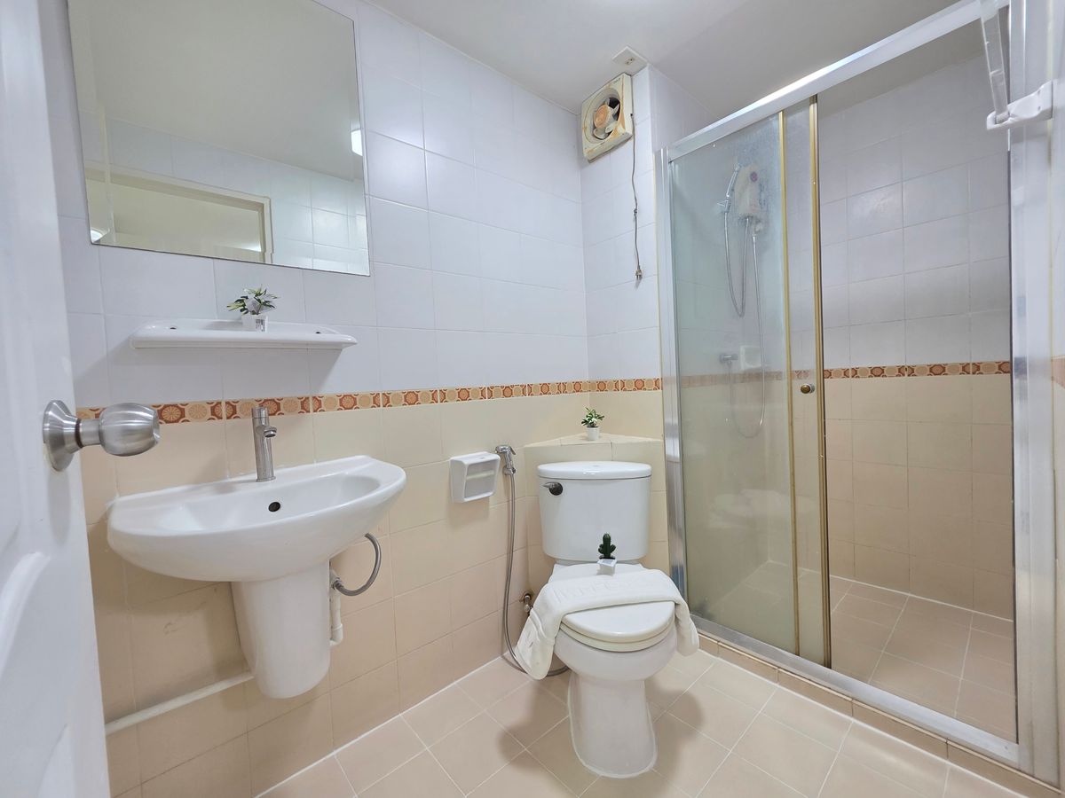 For SaleCondoChokchai 4, Ladprao 71, Ladprao 48, : Selling Assikan Place, Ladprao, can use the term to be fully equipped with electric trains.