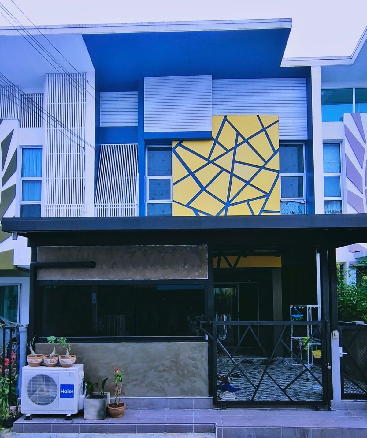 ทาวน์โฮมนวมินทร์ รามอินทรา : ขาย/เช่าทาวน์โฮมหรือออฟฟิศ I-Design วงแหวน-รามอินทรา ติดถนน ใกล้แฟชั่นไอส์แลนด์