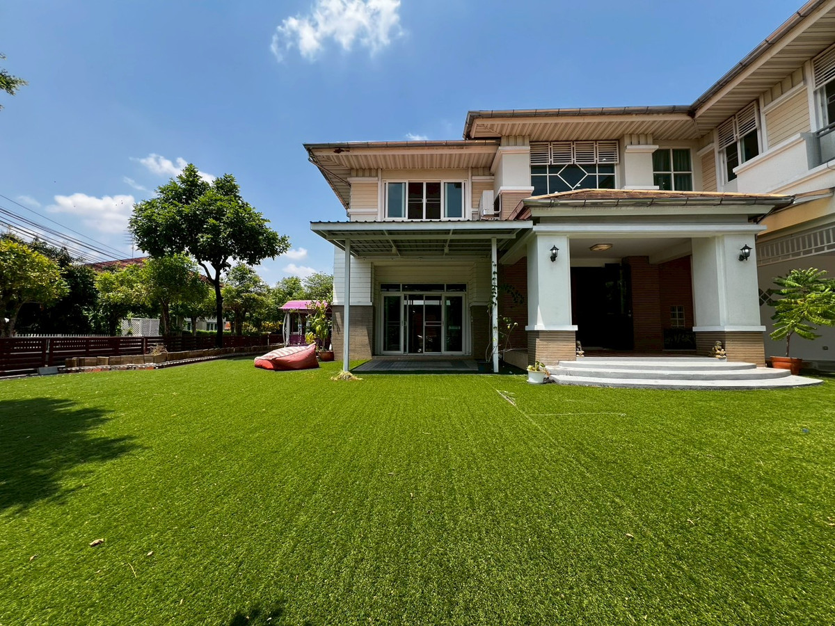 For RentHouseNonthaburi, Bang Yai, Bangbuathong : Newly renovated 4-bedroom house on Ratchaphruek Road. 166 sq.wah, located at the beginning of the project.