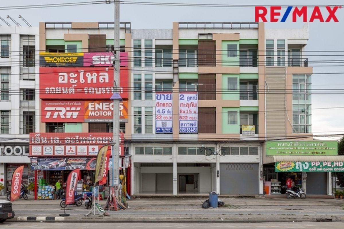For SaleShop HouseMahachai Samut Sakhon : Sell ​​commercial buildings next to Phutthasakorn Road, 8 lanes, cheap, worth 4.5, 2nd floor