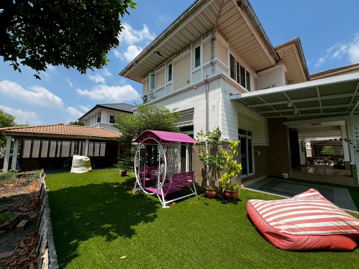 For RentHouseNonthaburi, Bang Yai, Bangbuathong : Newly renovated 4-bedroom house on Ratchaphruek Road. 166 sq.wah, located at the beginning of the project.