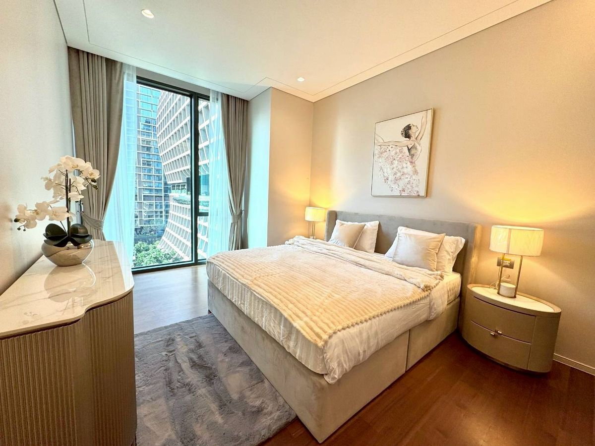 For RentCondoWitthayu, Chidlom, Langsuan, Ploenchit : LTH12786- The Residences at Sindhorn Kempinski for Rent Size 143 SQM. 2 Beds 2 Baths Near BTS Chit Lom Station Only 300K/Month