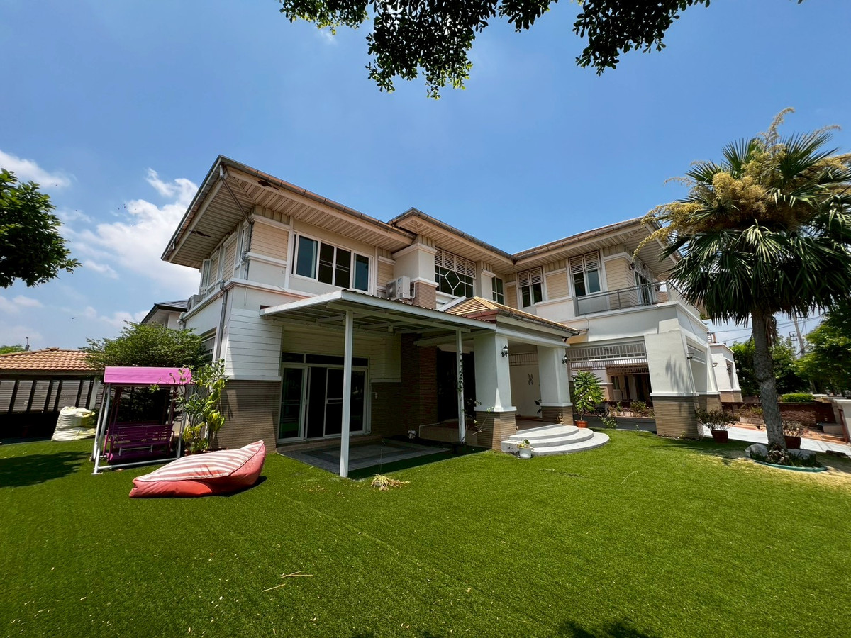 For RentHouseNonthaburi, Bang Yai, Bangbuathong : Newly renovated 4-bedroom house on Ratchaphruek Road. 166 sq.wah, located at the beginning of the project.
