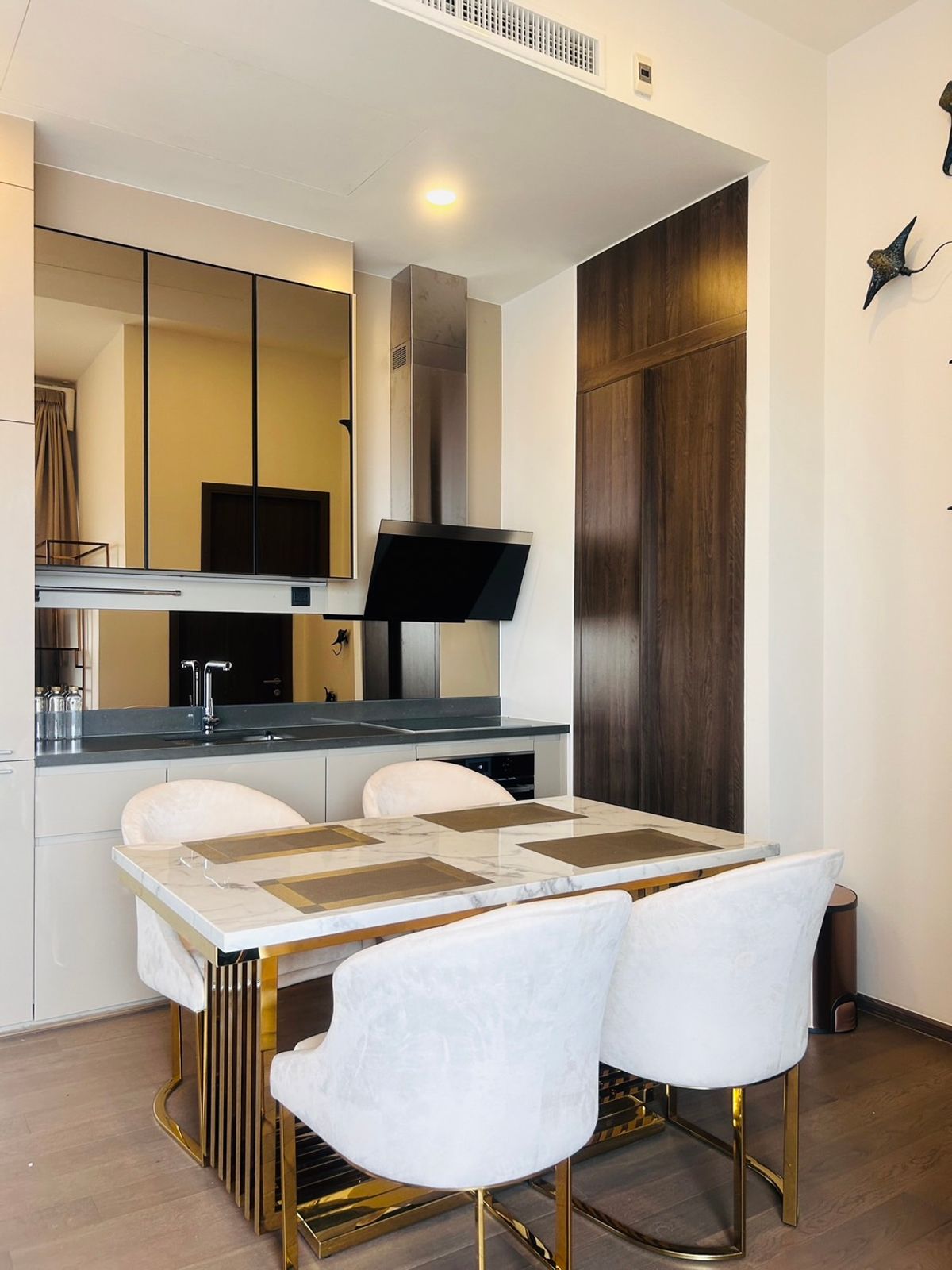 ให้เช่าคอนโดสุขุมวิท อโศก ทองหล่อ : ✨ ให้เช่าคอนโด Park Origin Thonglor | 2 ห้องนอน 2 ห้องน้ำ 68 ตร.ม. | ชั้นสูง วิววสวย พร้อมเข้าอยู่🌟 