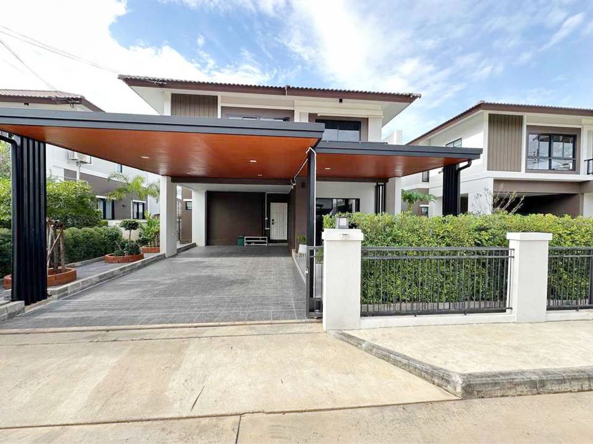 ให้เช่าบ้านเชียงใหม่ : บ้านในโครงการ ให้เช่าเดือนละ 45,000 บาท ใกล้รร.นานาชาติลานนา-หางดงเพียง 5 นาที No.14H944