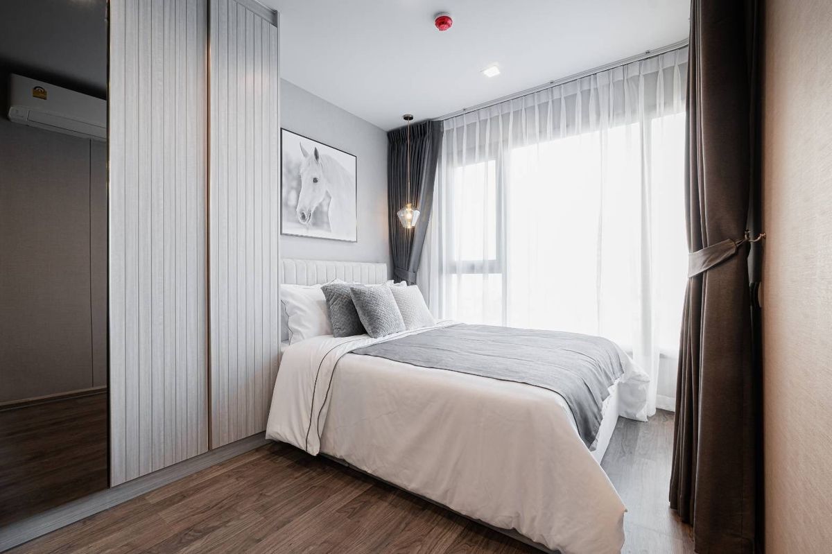 For RentCondoLadprao, Central Ladprao : Life Laprao Valley for rent. Wide room near BTS, MRT. Opposite Central Ladprao.