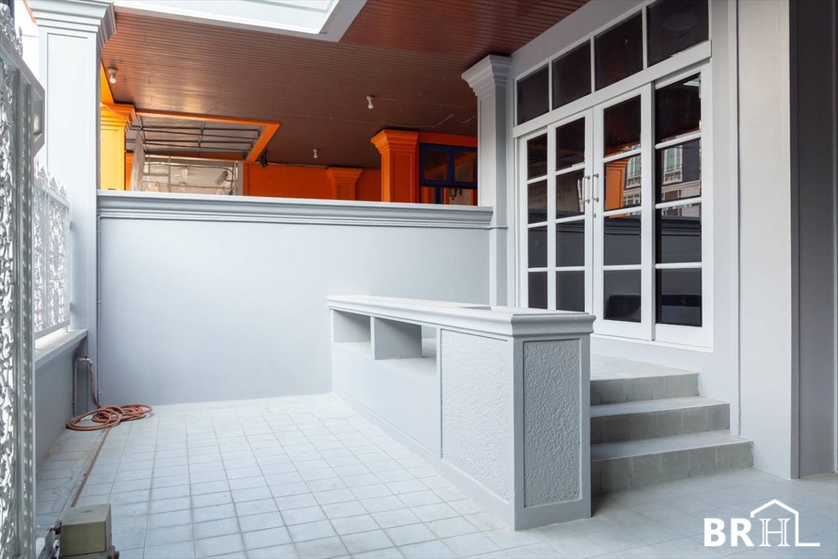 For RentTownhomeSathorn, Narathiwat : Spacious 4-Storey Townhome in the Heart of Sathorn – Prime Central Location