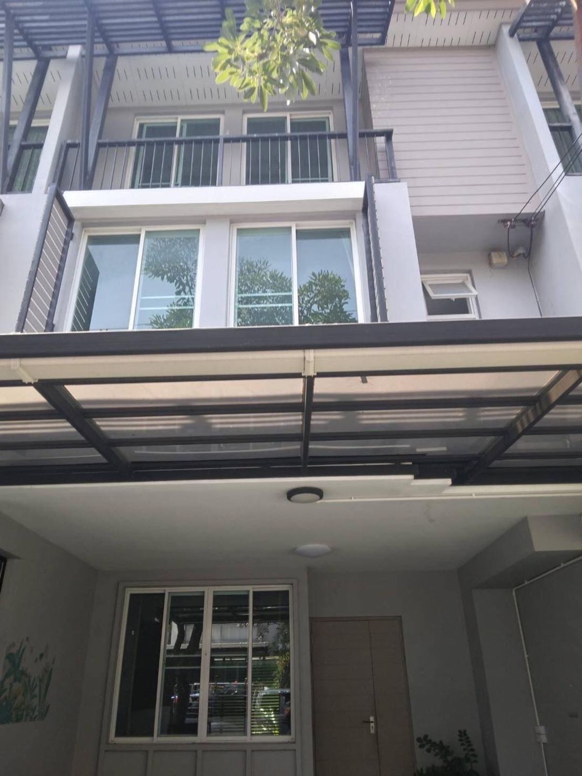 ให้เช่าทาวน์โฮมเกษตร นวมินทร์ ลาดปลาเค้า : HR2627ให้เช่าทาวน์โฮม หมู่บ้านอารียา เดลี่ เกษตร-นวมินทร์ ย่านลาดปลาเค้า พร้อมเฟอร์นิเจอร์ครบ