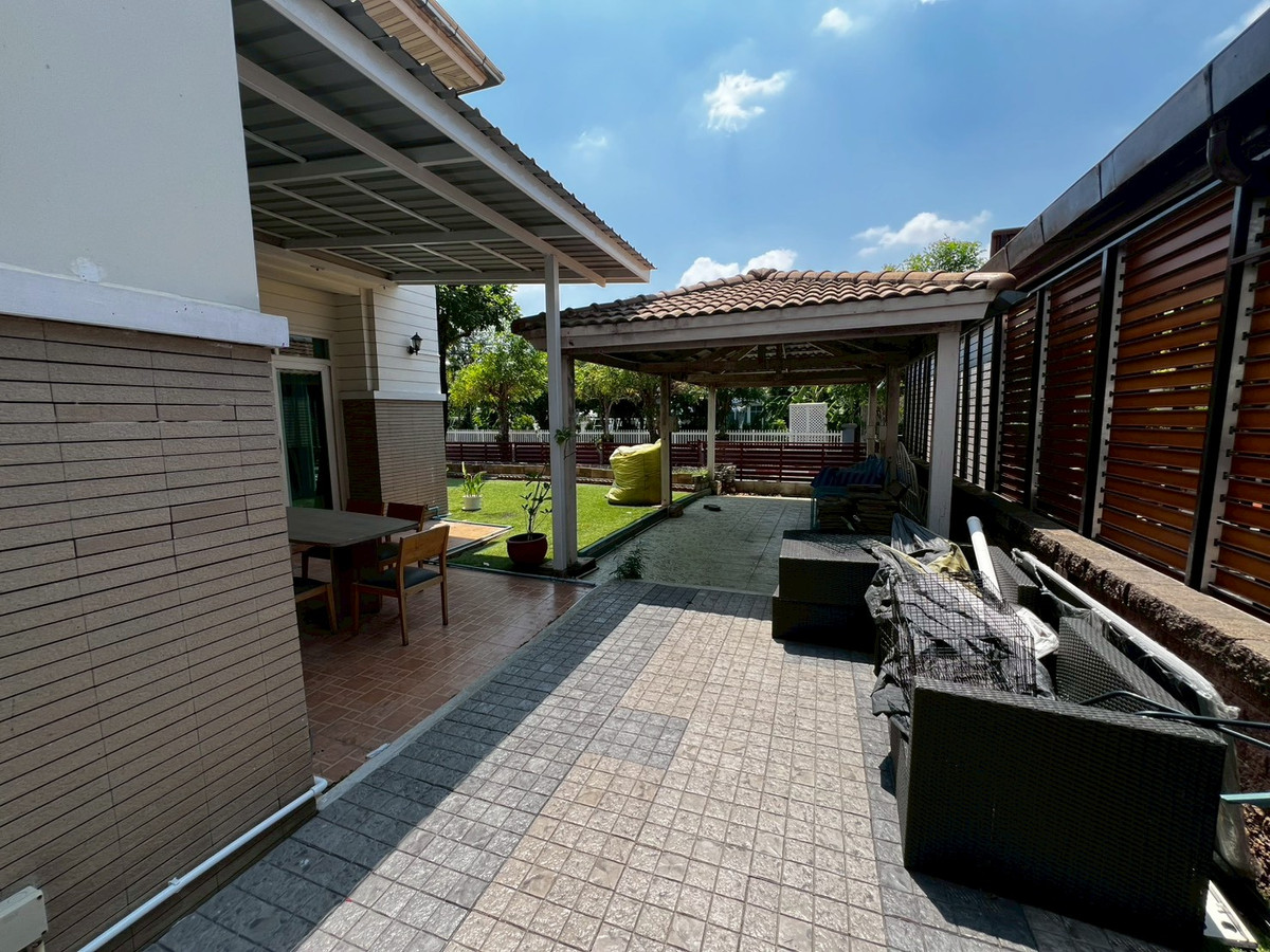 For RentHouseNonthaburi, Bang Yai, Bangbuathong : Newly renovated 4-bedroom house on Ratchaphruek Road. 166 sq.wah, located at the beginning of the project.