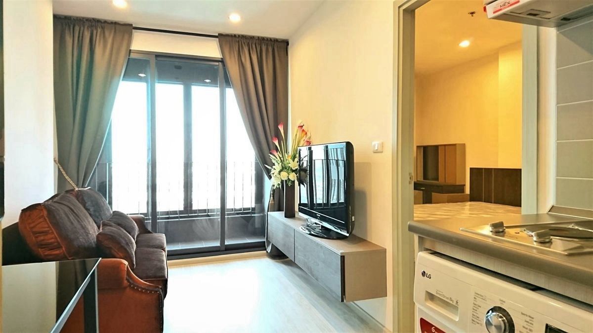 ให้เช่าคอนโดบางซื่อ วงศ์สว่าง เตาปูน : 🏡 โครงการ : ไอดีโอ โมบิ วงศ์สว่าง-อินเตอร์เชนจ์
📏 ขนาด: 30 ตร.ม.
🏢 ชั้น: 14
💰 ราคาเช่า: 13,000 บาท/เดือน
ว่าง 17 กค 68 
