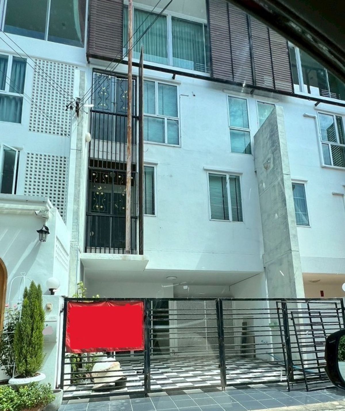 ให้เช่าทาวน์โฮมแจ้งวัฒนะ เมืองทอง : ทาวน์โฮม 4ชั้น 3ห้องนอน 3ห้องน้ำ พร้อมชั้นลอย สไตล์ลอฟท์ แอร์ครบ