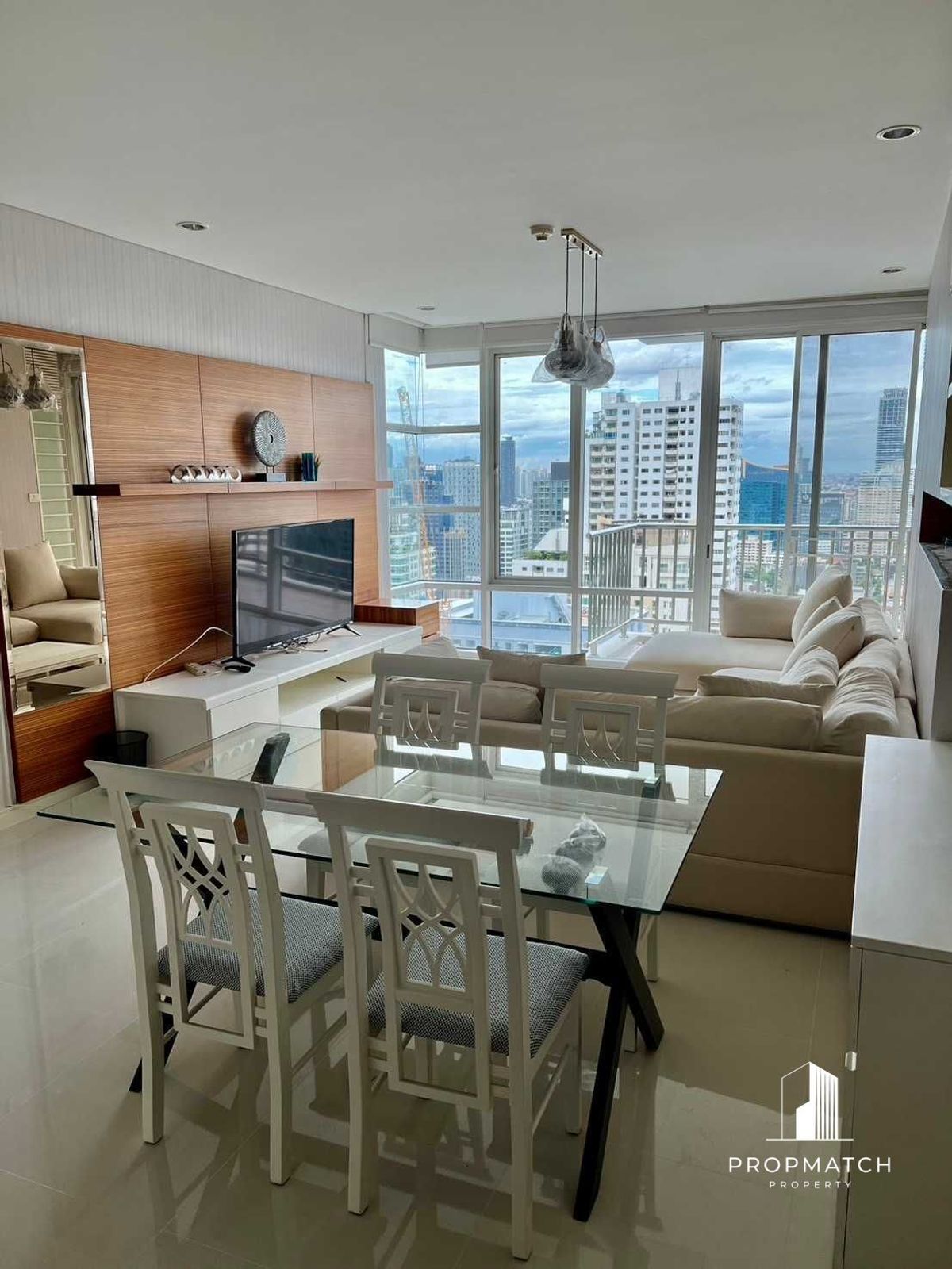 For RentCondoSukhumvit, Asoke, Thonglor : ✨flash deal ✨oyullerton Sukhumvit (2Bed 2Bath 75SQM.) Completely decorated !! Only 75,000 baht per month Tel.0981315848 @PropMatch