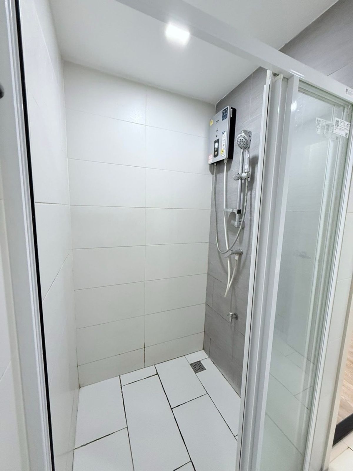 For SaleCondoLadprao, Central Ladprao : 🏙️ atmoz Ladprao 15 - Condo with tenants Start receiving income immediately!