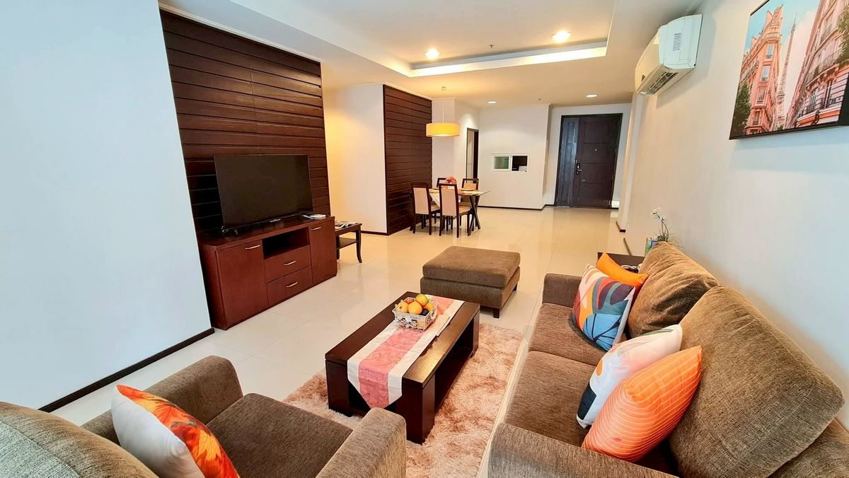 ให้เช่าคอนโดสุขุมวิท อโศก ทองหล่อ : LTH12768- Piyathip Place Sukhumvit 39 Condo FOR RENT Size 160 sqm. 2 beds 2 baths Near BTS Phrom Phong Station ONLY 75K/Month