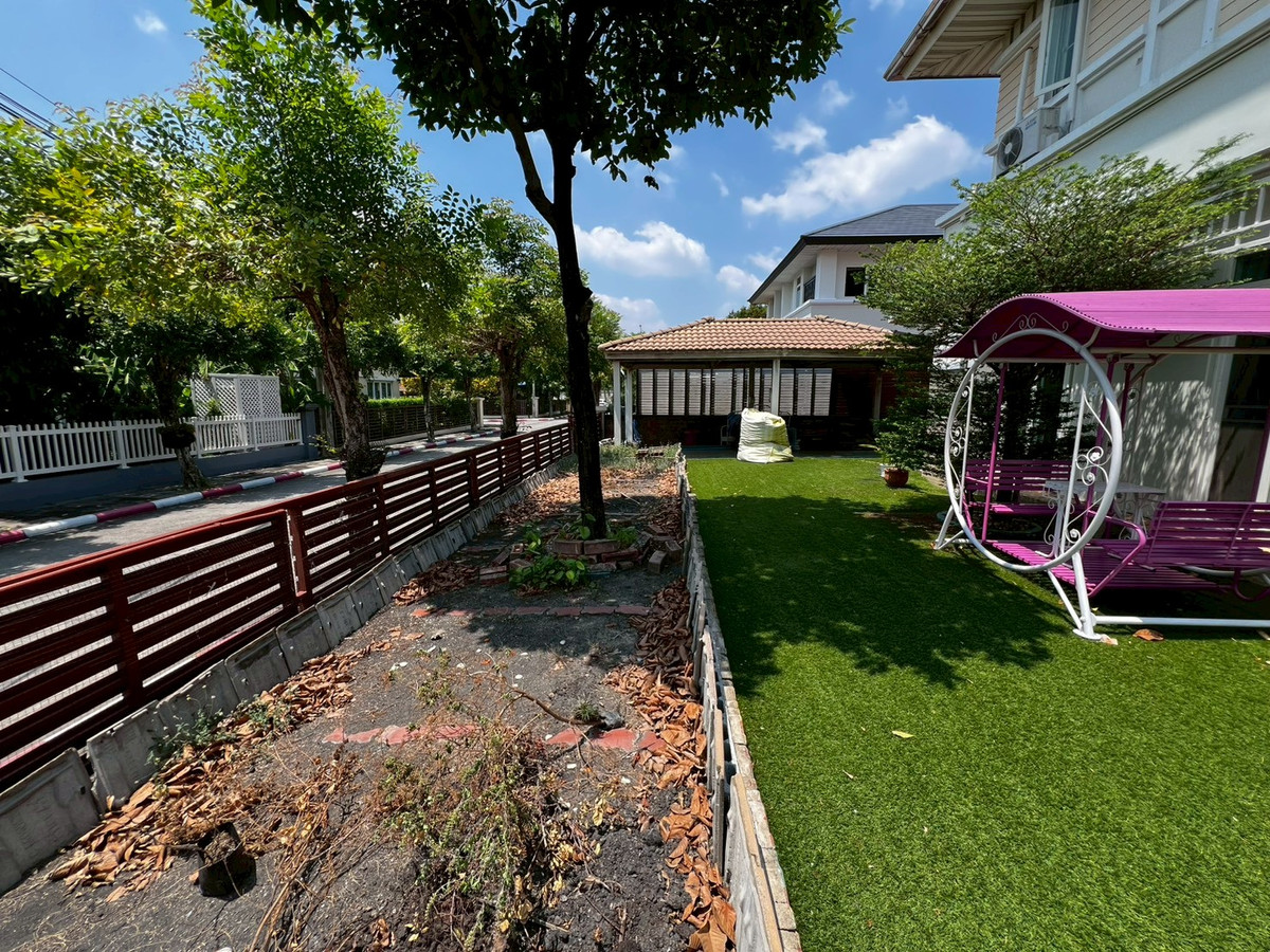 For RentHouseNonthaburi, Bang Yai, Bangbuathong : Newly renovated 4-bedroom house on Ratchaphruek Road. 166 sq.wah, located at the beginning of the project.