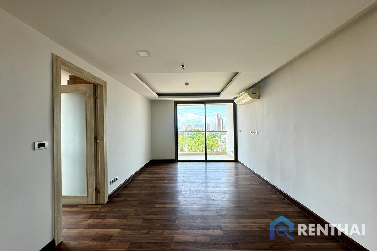 For SaleCondoPattaya, Bangsaen, Chonburi : Hot sale 1 bedroom 47 sqm sea view and city view The Peak Towers in Pratumnak