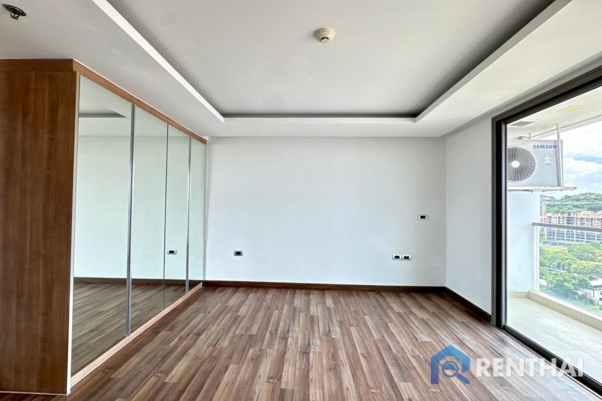 For SaleCondoPattaya, Bangsaen, Chonburi : Sale The Peak Towers Pratumnak Hill, Pattaya studio 31 sqm