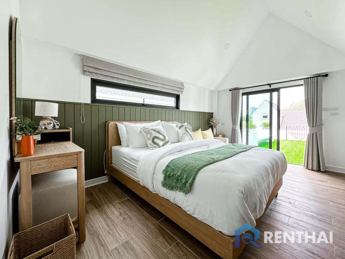 For SaleHousePattaya, Bangsaen, Chonburi : Best Investment pool villa at Castle Hills Pattaya