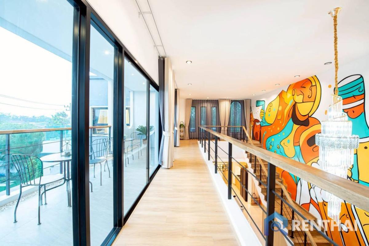 ขายบ้านพัทยา บางแสน ชลบุรี สัตหีบ : สำหรับ ขาย บ้าน 5 ห้องนอน ที่ ห้วยใหญ่