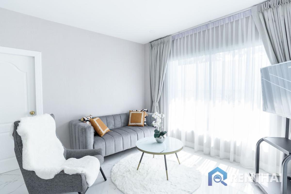 ขายบ้านพัทยา บางแสน ชลบุรี สัตหีบ : สำหรับ ขาย บ้าน 4 ห้องนอน ที่ Baan Fah Rim Haad