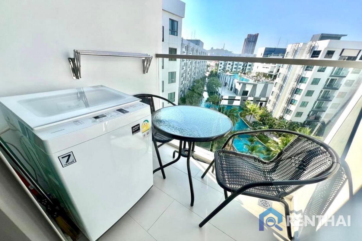 ขายคอนโดพัทยา บางแสน ชลบุรี สัตหีบ : ขายคอนโด Arcadia Beach Resort 1 ห้องนอนวิวสระว่ายน้ำ ชื่อต่างชาติ