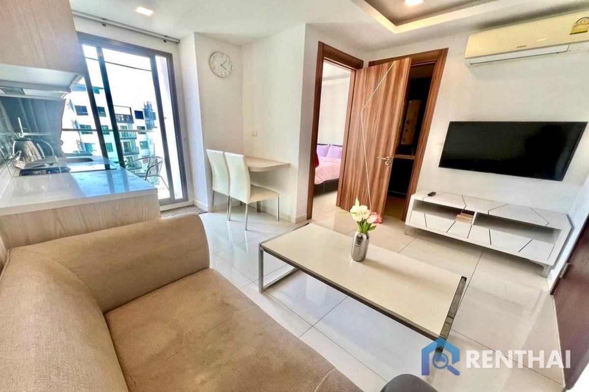 ขายคอนโดพัทยา บางแสน ชลบุรี สัตหีบ : ขายคอนโด Arcadia Beach Resort 1 ห้องนอนวิวสระว่ายน้ำ ชื่อต่างชาติ