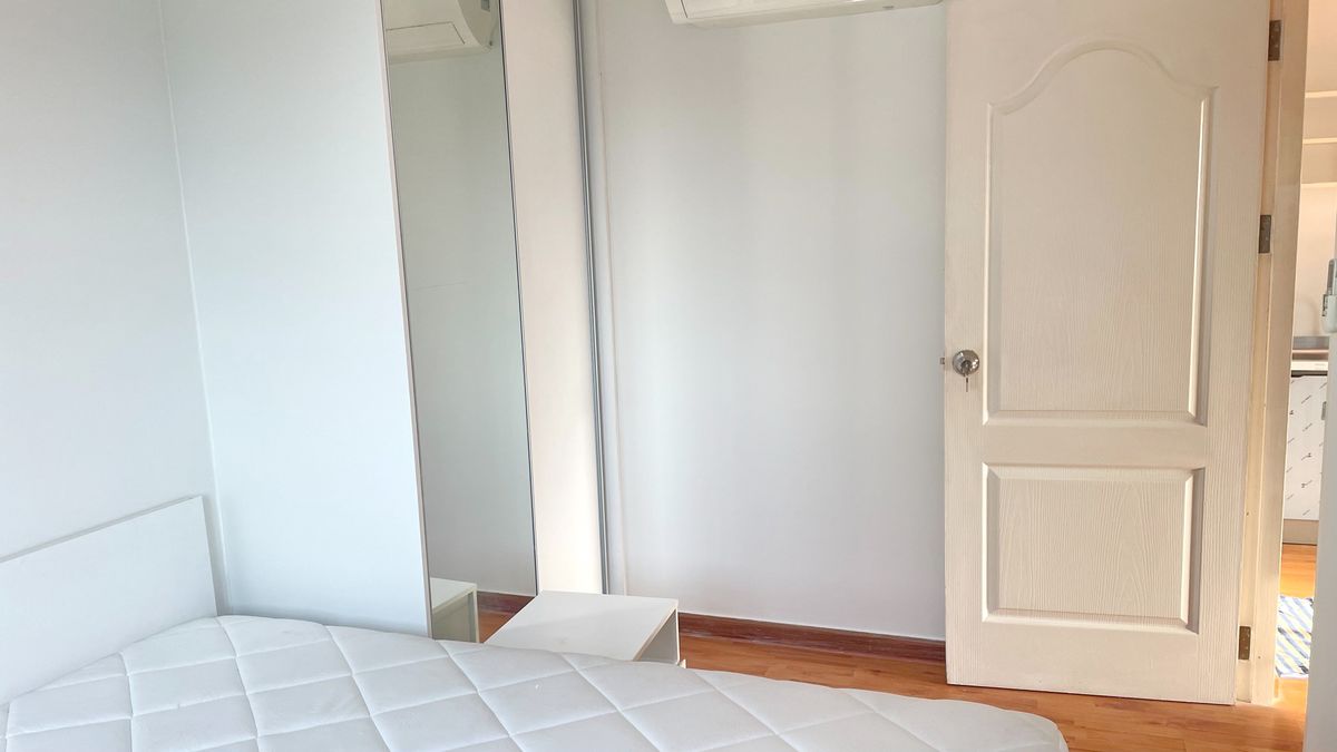 For SaleCondoMahachai Samut Sakhon : Sell ​​Tulips, Om Noi, 2 bedrooms, cheapest, buy investment or Can borrow money left