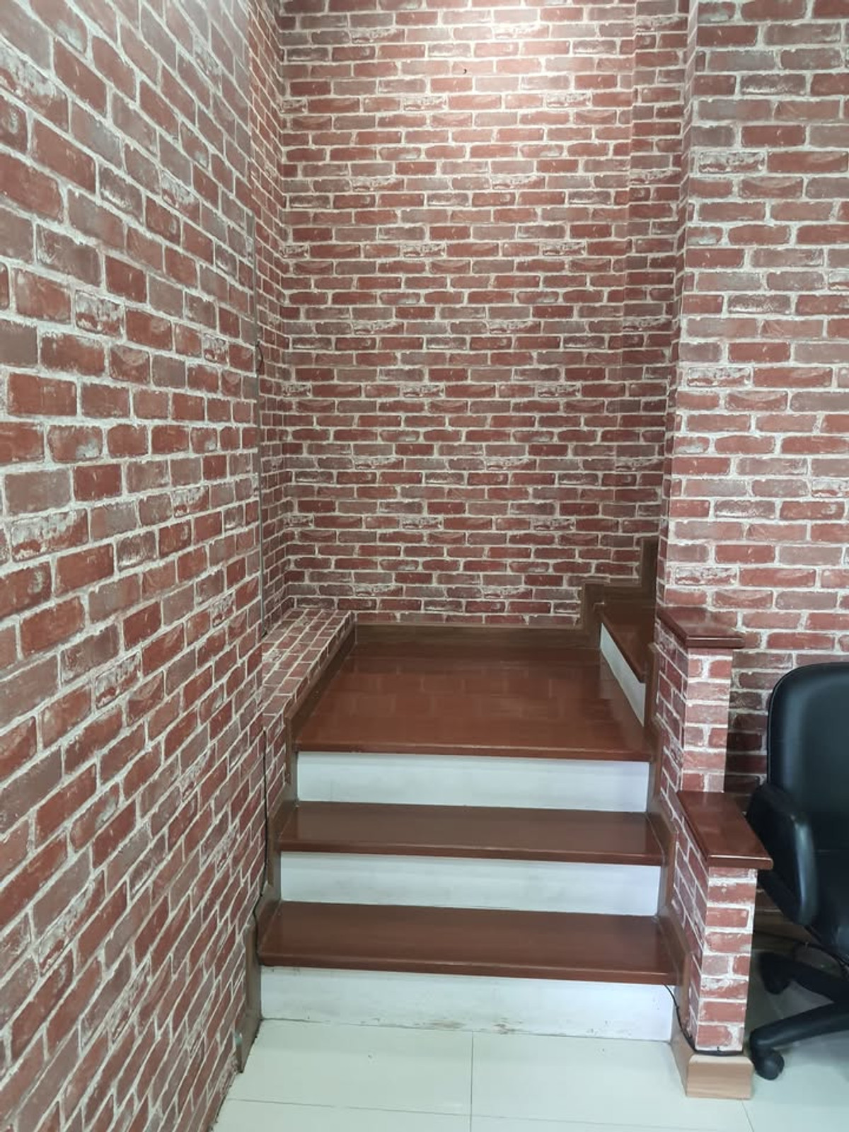 ให้เช่าบ้านแจ้งวัฒนะ เมืองทอง : ติด MRT ทาวน์โฮม 3 ชั้น หลังมุม ริมน้ำ ตรงข้ามเซนทรัลแจ้งวัฒนะ เหมาะทำออฟฟิศ