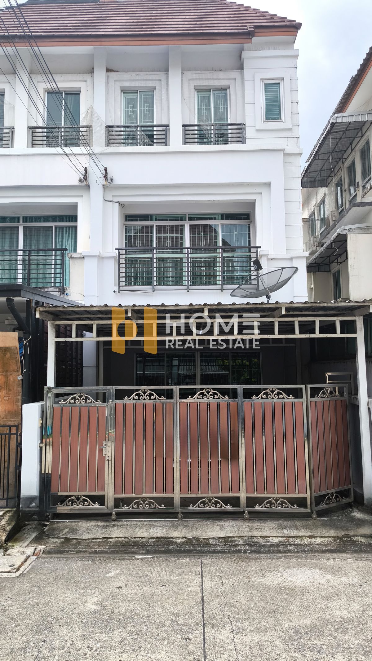 ขายทาวน์โฮมพัฒนาการ ศรีนครินทร์ : ทาวน์โฮม บ้านกลางเมือง เออร์บาเนี่ยน พระราม 9 - วงแหวน / 3 ห้องนอน (ขาย), Baan Klang Muang Urbanion Rama 9 - Wongwaen / Townhome 3 Bedrooms (FOR SALE) CHUI051