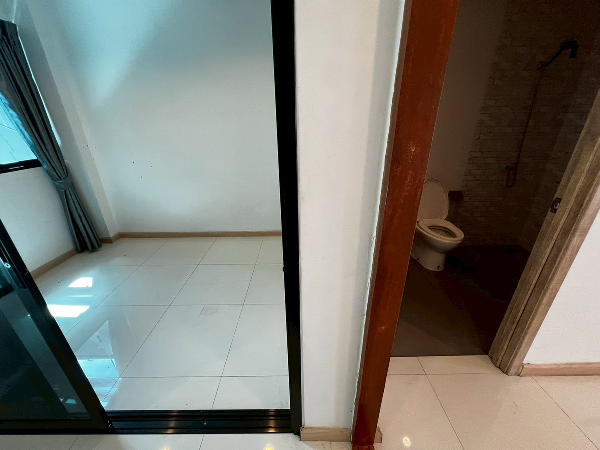 ให้เช่าทาวน์โฮมนนทบุรี บางใหญ่ บางบัวทอง : ทาวน์โฮม หลังมุม พื้นกระเบื้องอย่างดี ติด Lotus นอร์ท ราชพฤกษ์ 3ห้องนอน 3ห้องน้ำ บิ้วอินสวย 