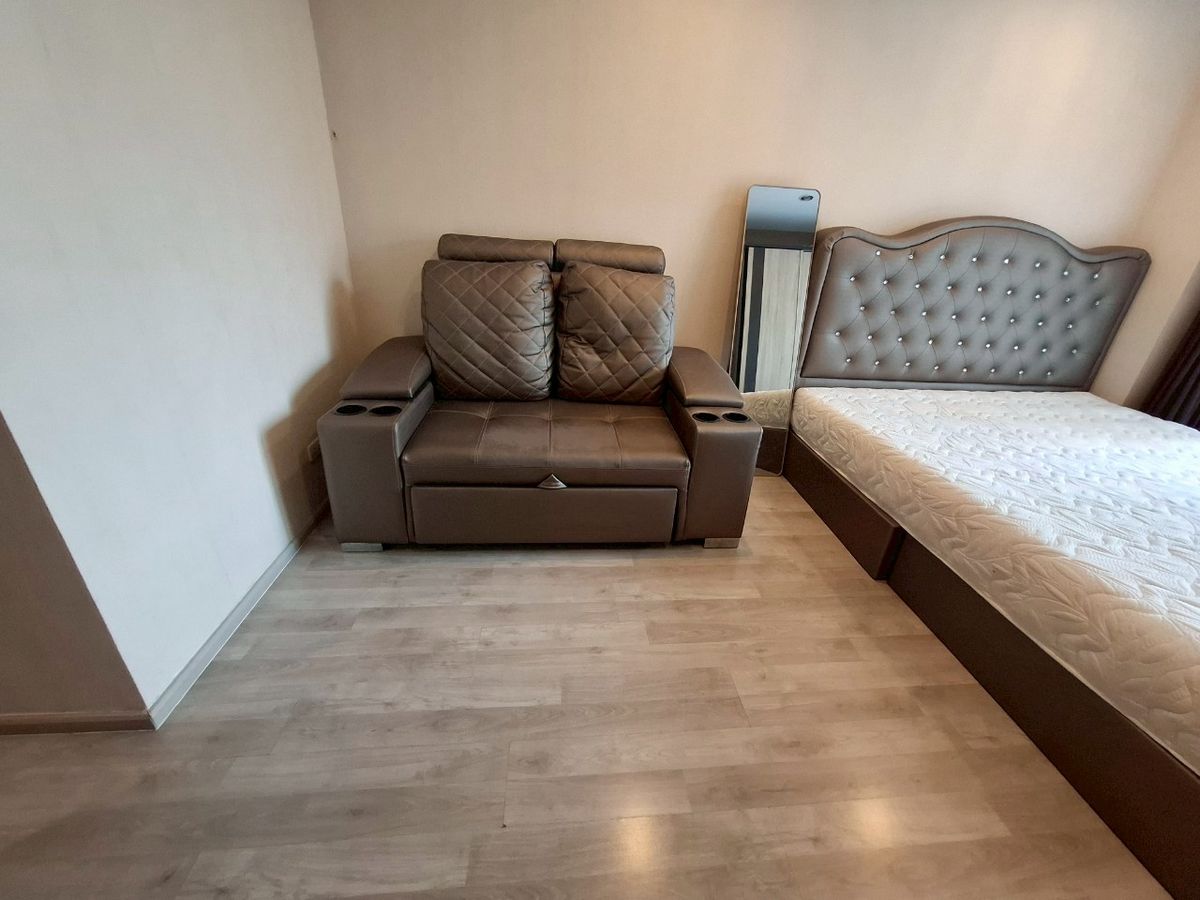 ขายคอนโดปิ่นเกล้า จรัญสนิทวงศ์ : ระเบียงกว้าง นั่งชิวยามเย็น น่าอิจฉาสุดๆ คอนโด Ideo Mobi Charan Interchange