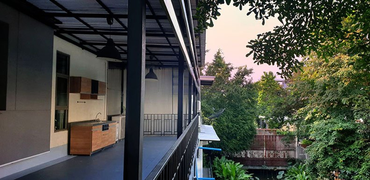 ให้เช่าบ้านแจ้งวัฒนะ เมืองทอง : ติด MRT ทาวน์โฮม 3 ชั้น หลังมุม ริมน้ำ ตรงข้ามเซนทรัลแจ้งวัฒนะ เหมาะทำออฟฟิศ