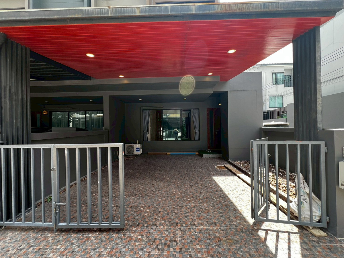 ให้เช่าทาวน์โฮมนนทบุรี บางใหญ่ บางบัวทอง : ทาวน์โฮม หลังมุม พื้นกระเบื้องอย่างดี ติด Lotus นอร์ท ราชพฤกษ์ 3ห้องนอน 3ห้องน้ำ บิ้วอินสวย 