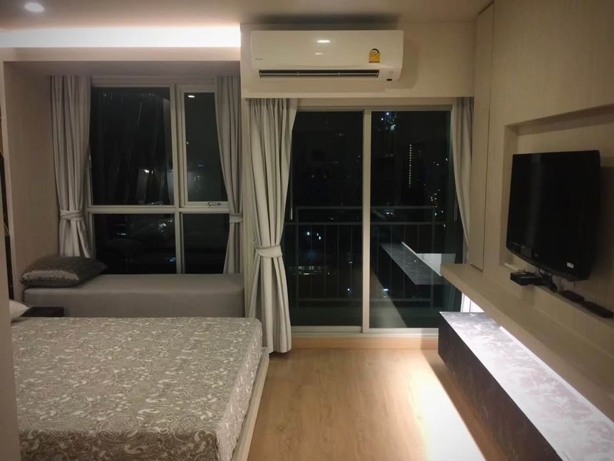 For SaleCondoSapankwai,Jatujak : Condo for sale in Lumpini Selected Sutthisan - Saphan Khwai, near BTS, Saphan Khwai, with furniture and electrical appliances (S4892)