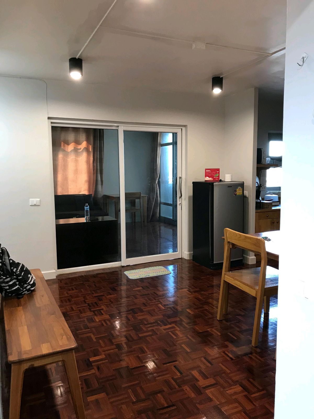 For RentCondoChaengwatana, Muangthong : 2 bedroom Riviera condo for rent, 2 bathrooms, big room, good price