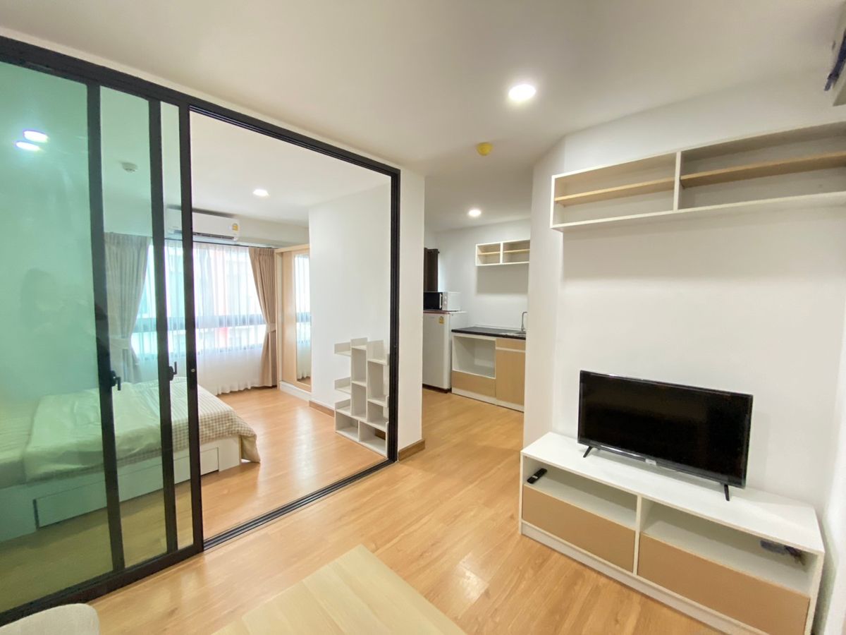 For RentCondoPathum Thani,Rangsit, Thammasat : 🚩🚩 For rent, Diamond Nava Nakorn Condo-Thai Market, Decorative Room, ready to move 💥 There are 2 rooms 💢 Rent 7,000 baht 💢