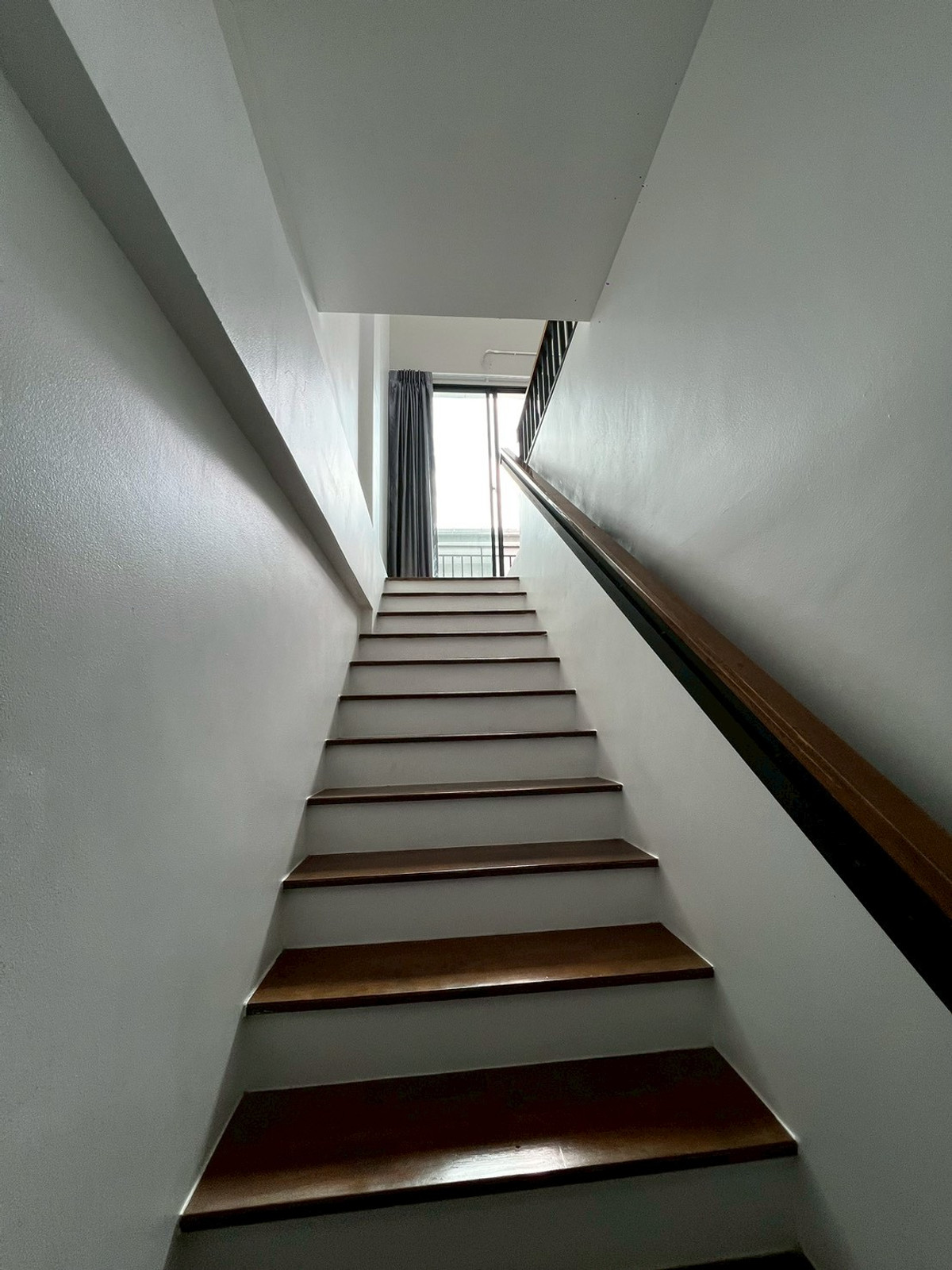 ให้เช่าทาวน์โฮมนนทบุรี บางใหญ่ บางบัวทอง : ทาวน์โฮม หลังมุม พื้นกระเบื้องอย่างดี ติด Lotus นอร์ท ราชพฤกษ์ 3ห้องนอน 3ห้องน้ำ บิ้วอินสวย 