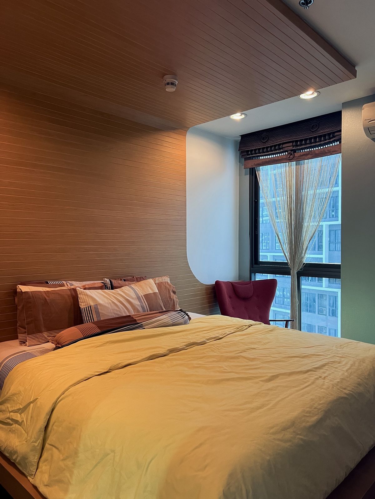 ให้เช่าคอนโดวงเวียนใหญ่ เจริญนคร : P-115282 ให้เช่า คอนโด ไอดีโอ สาทร-ตากสิน ถ.กรุงธนบุรี แขวงบางลำภูล่าง คลองสาน กรุงเทพมหานคร พร้อมอยู่ ราคาถูก Line Id: @easycondoplus099-229-6397