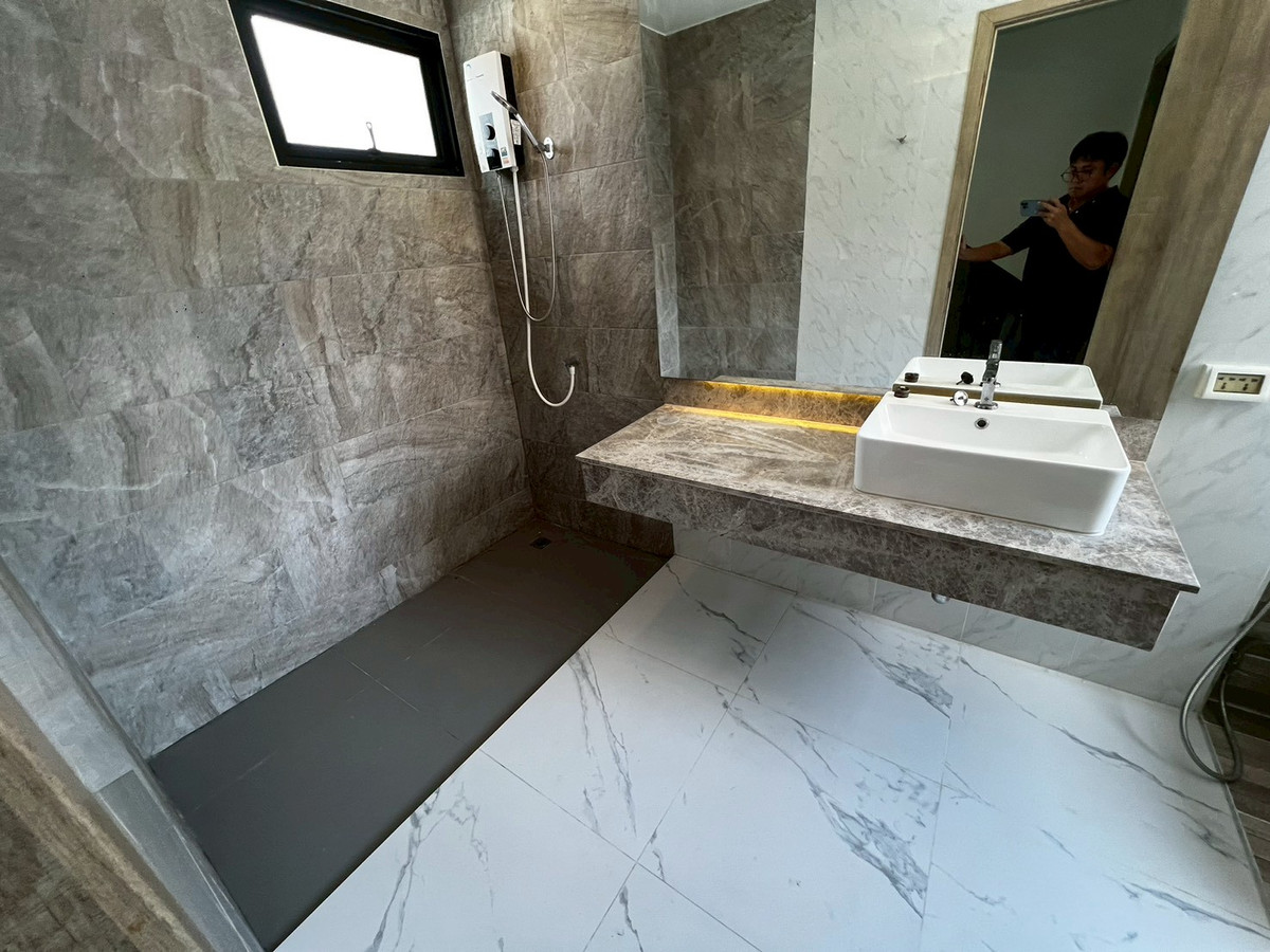 ให้เช่าทาวน์โฮมนนทบุรี บางใหญ่ บางบัวทอง : ทาวน์โฮม หลังมุม พื้นกระเบื้องอย่างดี ติด Lotus นอร์ท ราชพฤกษ์ 3ห้องนอน 3ห้องน้ำ บิ้วอินสวย 