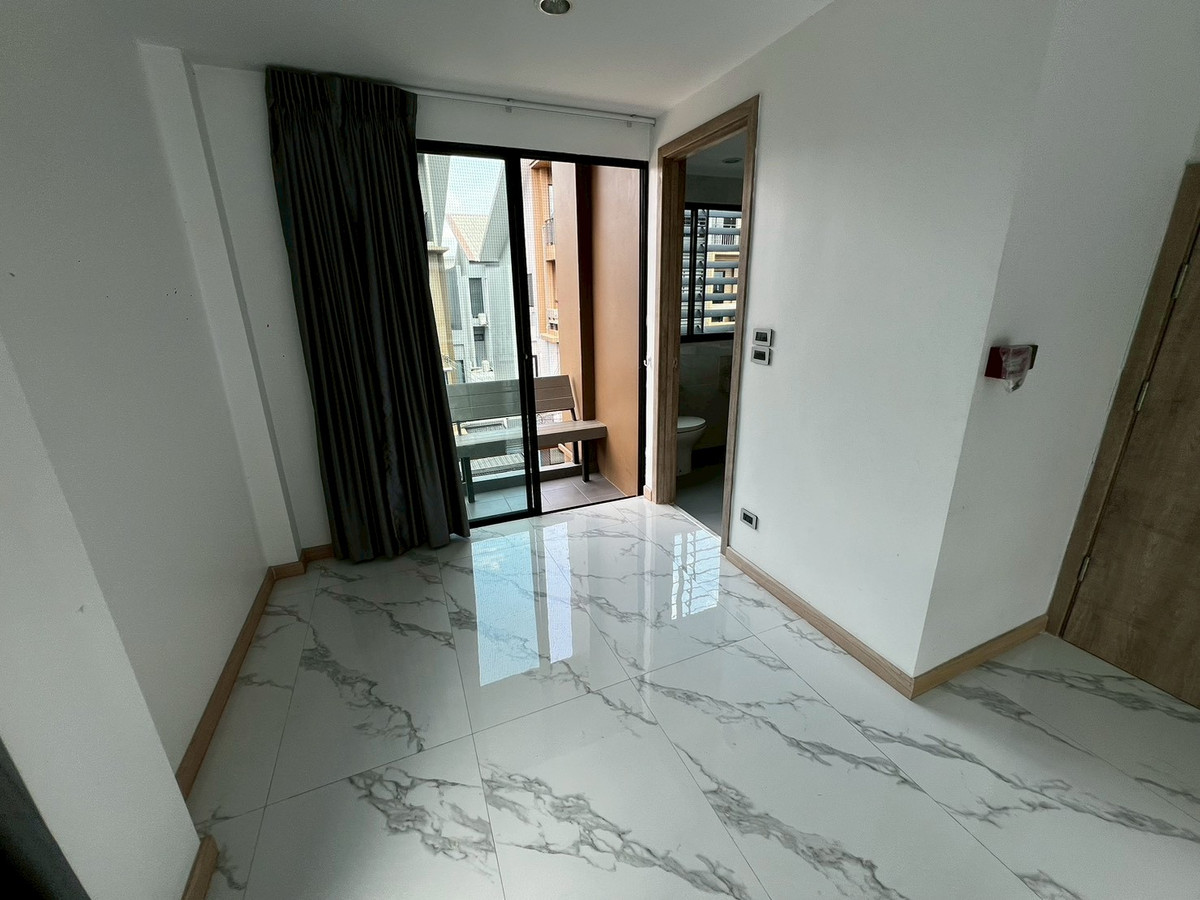 ให้เช่าทาวน์โฮมนนทบุรี บางใหญ่ บางบัวทอง : ทาวน์โฮม หลังมุม พื้นกระเบื้องอย่างดี ติด Lotus นอร์ท ราชพฤกษ์ 3ห้องนอน 3ห้องน้ำ บิ้วอินสวย 