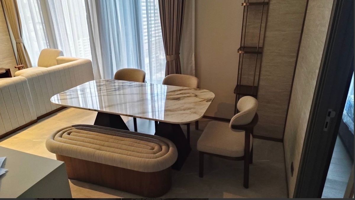 For SaleCondoSukhumvit, Asoke, Thonglor : ★ Very special price at a price of 22.4 delete. Let you be the owner easily.  High -end condominium It is 300 meters away from the BTS BTS station and BTS Ekkamai ★ Hyde Heritage.