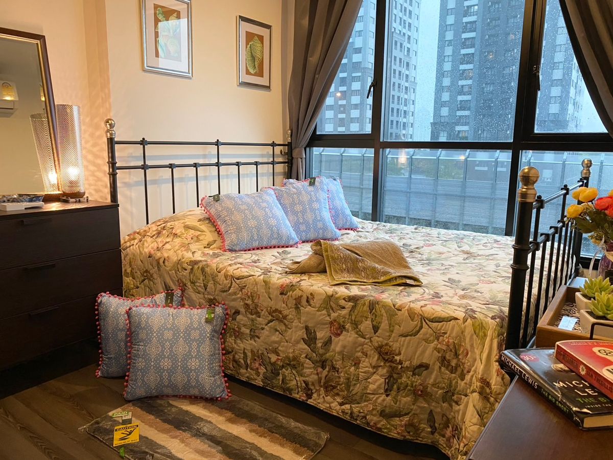 For RentCondoOnnut, Udomsuk : P-115262 Condo for rent The Base Park East Sukhumvit 77 fully furnished (Confirm again when visit). 
