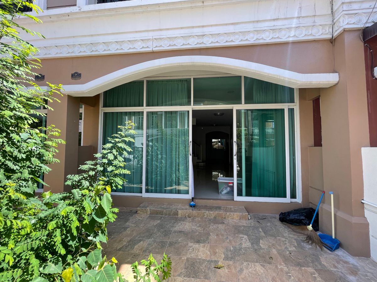 For RentTownhomeLadprao101, Happy Land, The Mall Bang Kapi : BT47 House for rent Saranphruek Ladprao 130