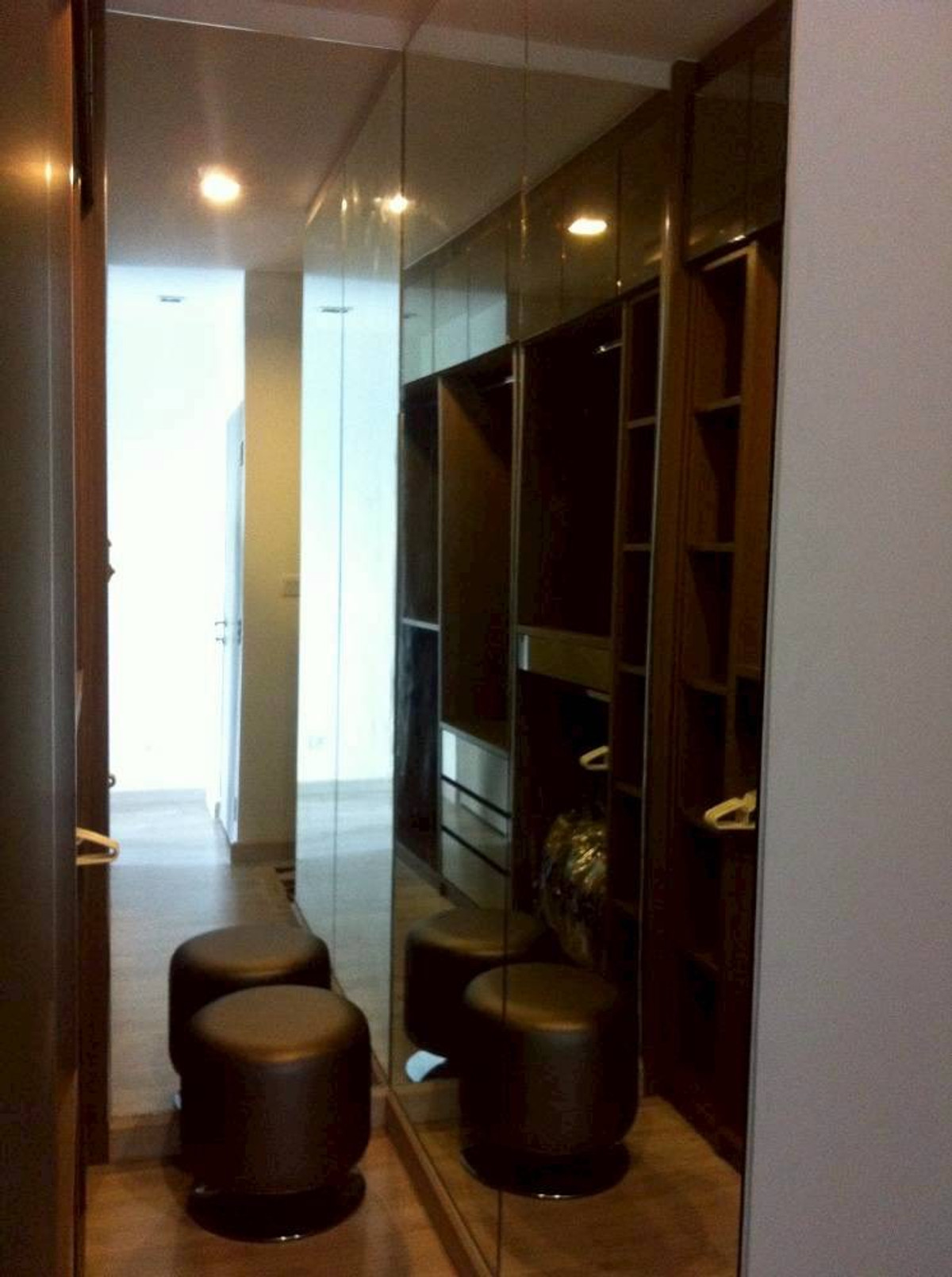 ให้เช่าคอนโดอ่อนนุช อุดมสุข : IDEO Mobi Sukhumvit (ไอดีโอ โมบิ สุขุมวิท) (Duplex 1bed2bath 60sqm)