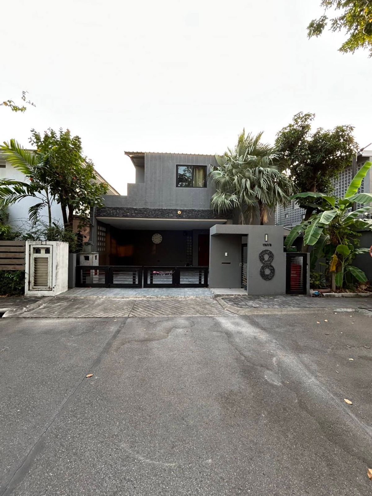 บ้านเลียบทางด่วนรามอินทรา : Noble Tara Town in Town