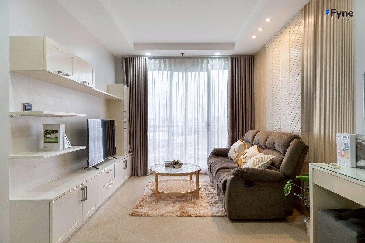 For SaleCondoRama9, Petchburi, RCA : Supalai Wellington, 2 Bedroom Luxurious Condo, near the BTS Cultural Center Private parking